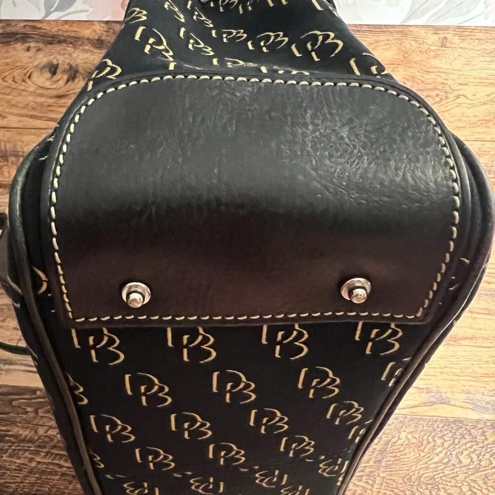 Dooney & Bourke Black and Gold Luxury Purse GUC - Picture 6 of 12